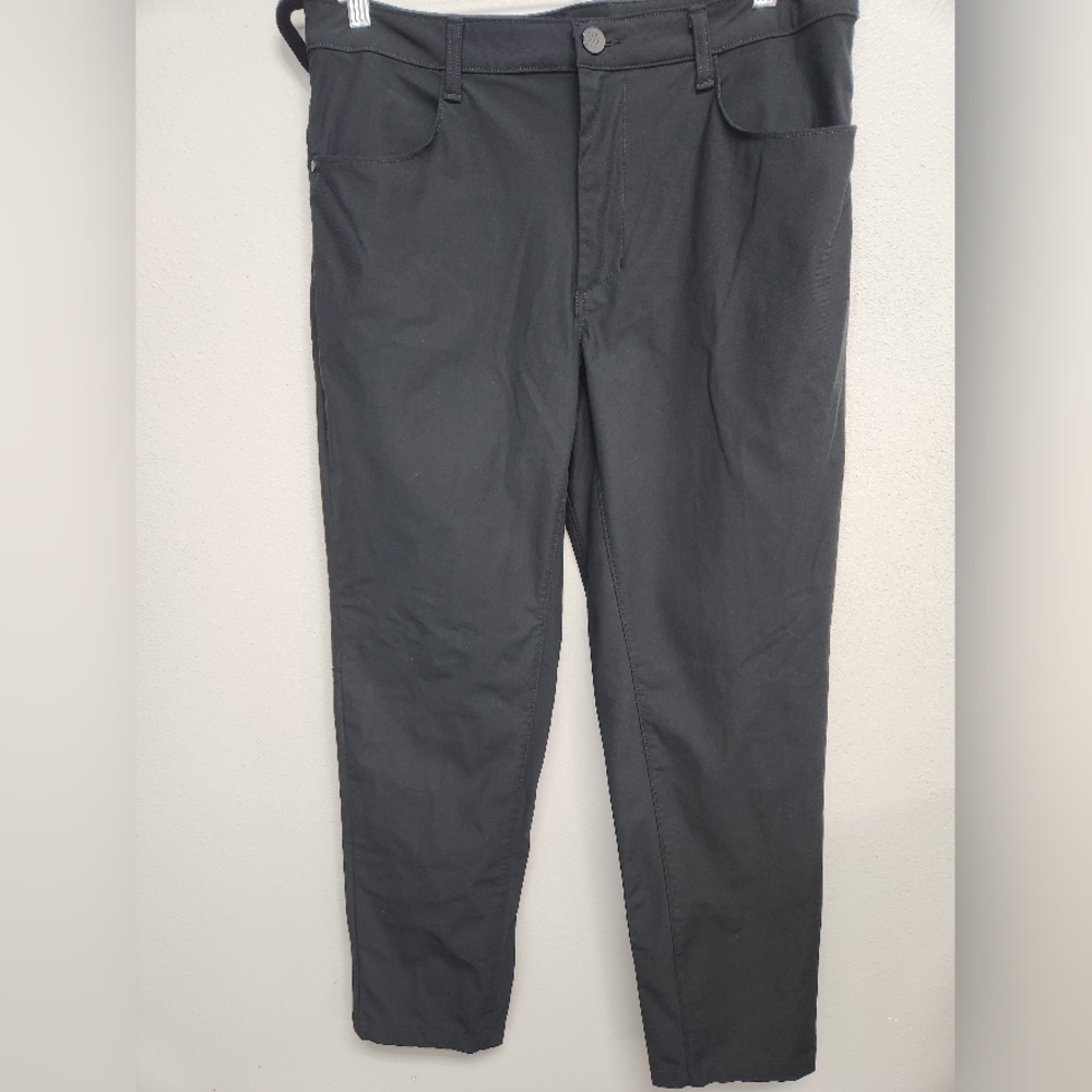All In Motion Black 5 Pocket Tech Slimfit Pants Mens 34x30 NWOT GorpcoreGolfcore